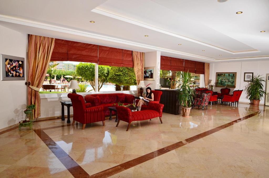 Royal Garden Suite Hotel Alanya Exterior photo